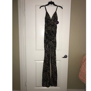 NWT Windsor lace long mermaid dress size XS